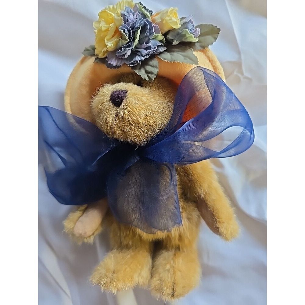 Vintage 1999 Boyds Bears Nanette